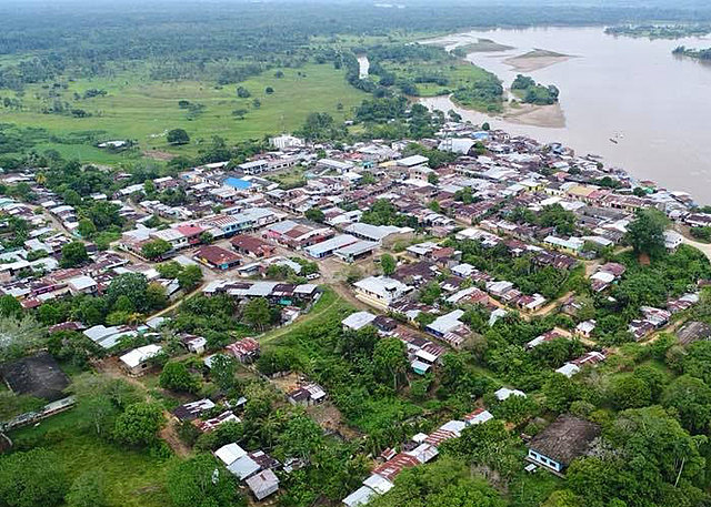 Tala y quema de la selva por la colonización del Caquetá