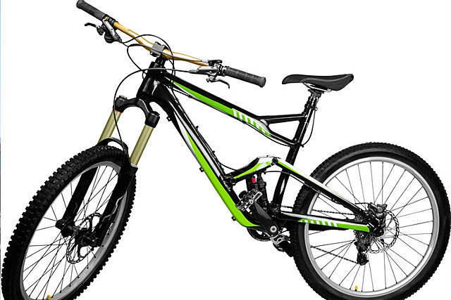 Començo a aprendre a montar amb  bicicleta