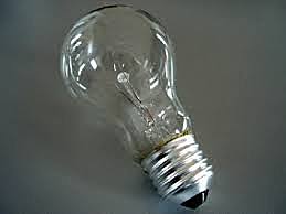 Europa desecha las bombillas incandescentes de 100W de potencia.