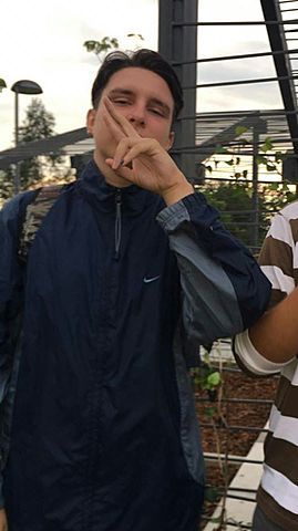 Flesboi posando pa' la foto