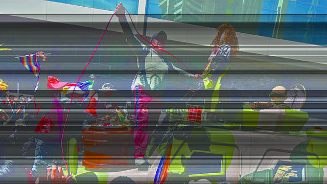 Gasifican la masiva marcha que llegó de El Alto con féretros