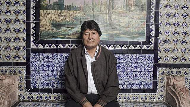 Evo propone terminar su mandato a cambio de renunciar a su candidatura