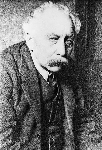 William Bateson and Reginald Punnett