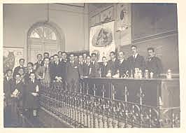 Creación de la escuela de profesores