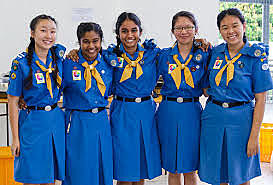 Gran Bretaña: Se fundaron las Girl Guides.