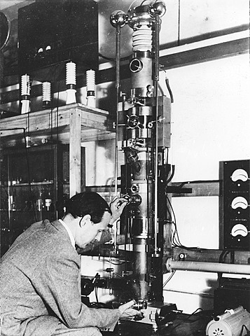 Электронный микроскоп