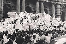 Movimento Estudantil (Q8-2015)