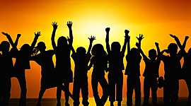 Timeline: ¡Tras los pasos de la infancia y la adolescencia!