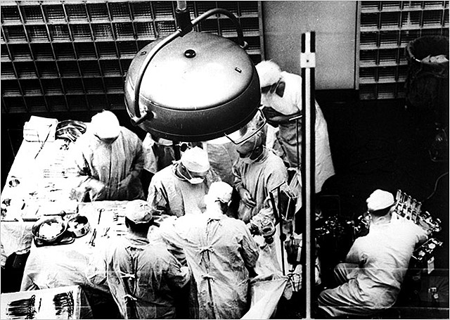 Primer Transplante de Organos