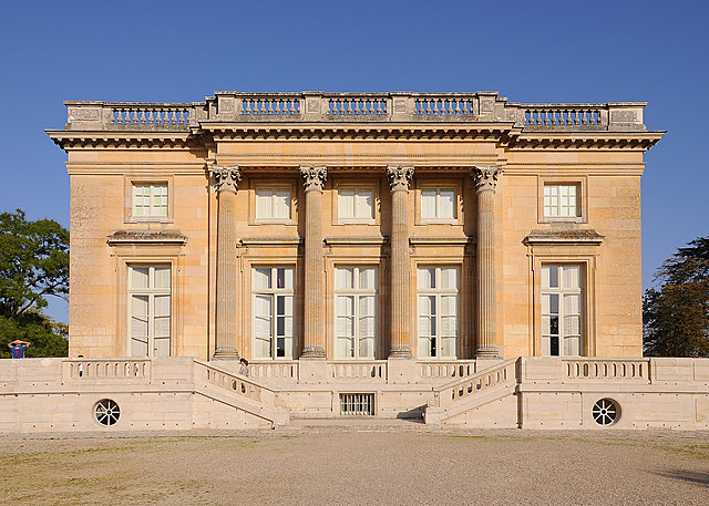 PETIT TRIANON