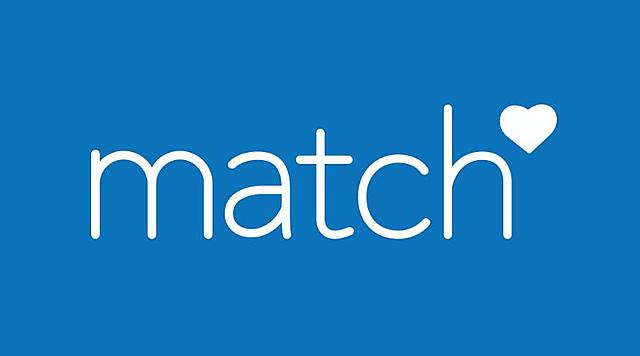 Mark Zuckerberg crea la primera pagina web en GeoCites llamadaMathch.com