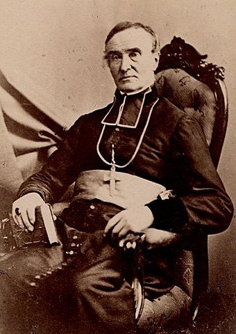 the first priest arrived in Australia