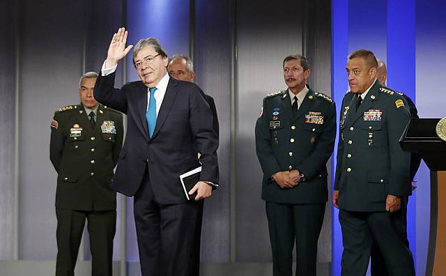 Duque nombra al uribista Holmes Trujillo nuevo ministro de Defensa