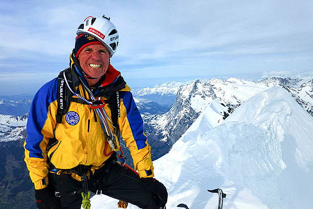 First climb to the mountain Everest whithout oxigen