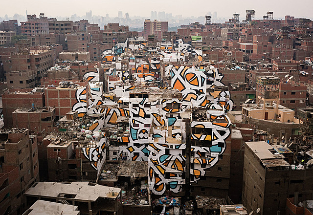 Margot Morandet - Déplacements du spectateur / El Seed : "anamorphose du Caire"