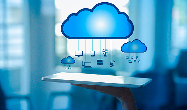 Se acepta por primera vez el termino "cloud computing".