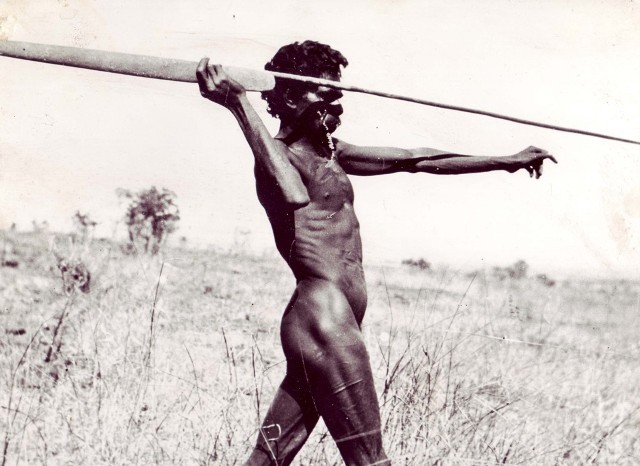 aboriginal live off the land