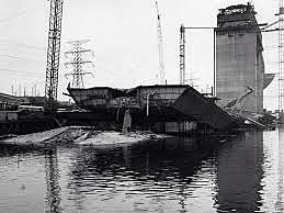 The west gate Bridge Falls Over