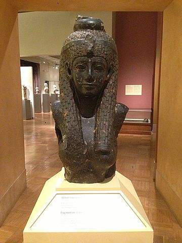 Arte Egipcio. Busto de Cleopatra VII. Período Ptolemaico