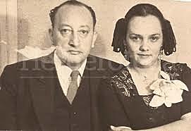 Se caso con su primer esposa Clemencia Amado