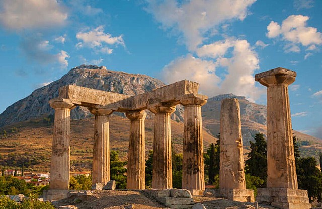 Fundación de Corintio