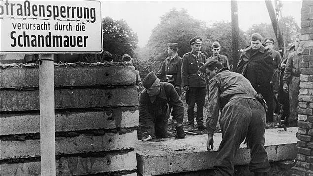 Bau der Berliner Mauer