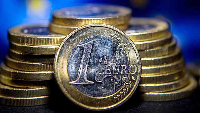 Comença la crisis esconòmicaa Espanya-Catalunya