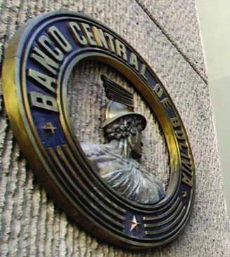 Denuncian que el BCB desembolsó 520 MM a entidades públicas, antes de la renuncia de Evo