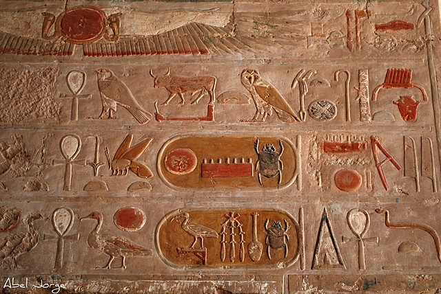 ESCRITURA JEROGLÍFICA