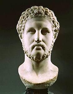 Filipo II se convierte en rey de Macedonia