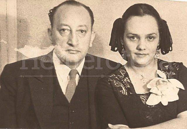 Se caso con su primer esposa Clemencia Amado