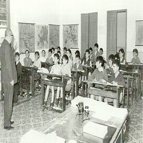 XVII La Escuela tradicional