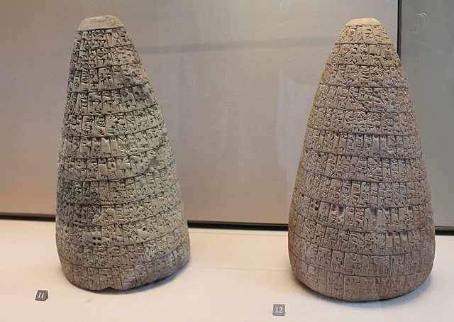 Escritura cuneiforme