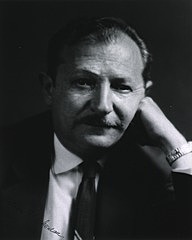 Se publica The Unit of The Family