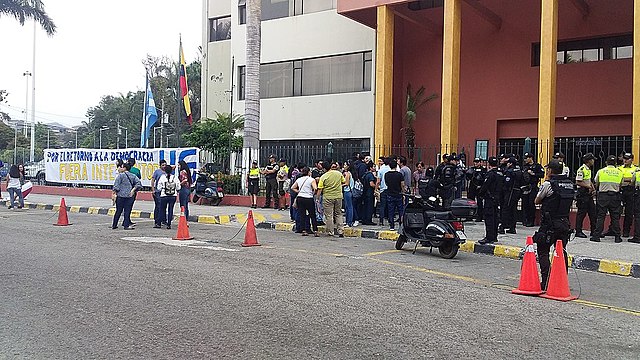 Séptimo Día El gobierno suspendió las clases