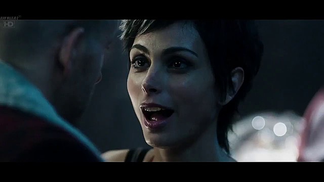 Wade Wilson mets Vanessa for the first time