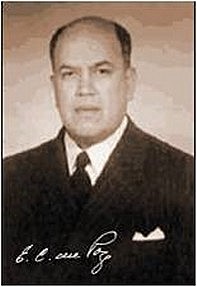 Se reeligió al Dr. Nabor Carrillo Flores como rector.