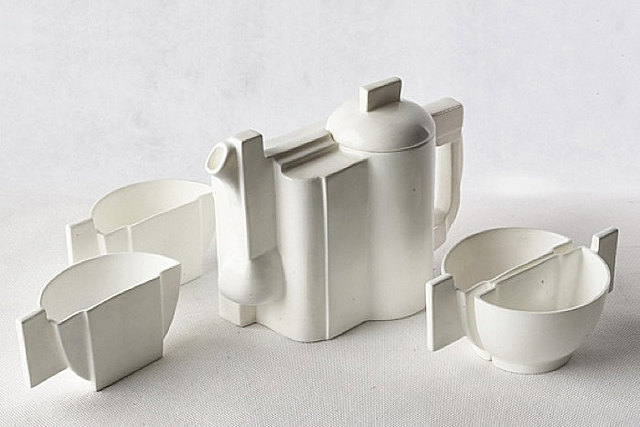 Белый сервиз Малевича