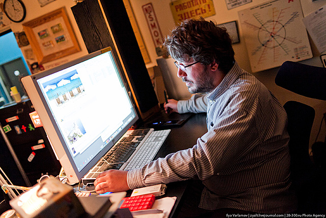 Открылась первая студия веб-дизайна Артемия Лебедева.