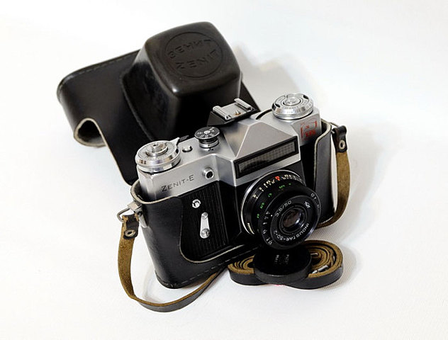 Фотоаппарат «Зенит Е»