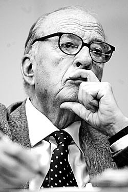 Rector Pablo Gonzáles Casanova