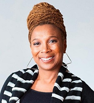 Kimberlé Crenshaw coins term "intersectionality"