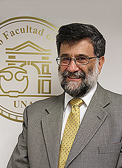 Rector Francisco Barnés de Castro