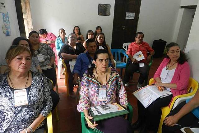 Líderes comunitarios como conciliadores