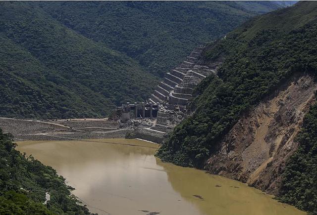 REPRESA DE HIDROITUANGO.