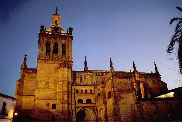 Se instala la imprenta en Coria (1489)