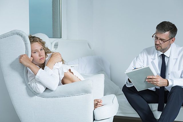 La atención a la salud mental en el ámbito comunitario se crea por el Ministerio de Sanidad una Comisión