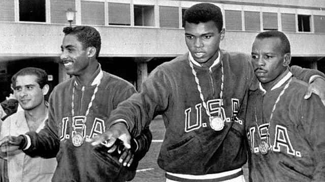 Muhammad Ali kicked out of restaurant for being blacl