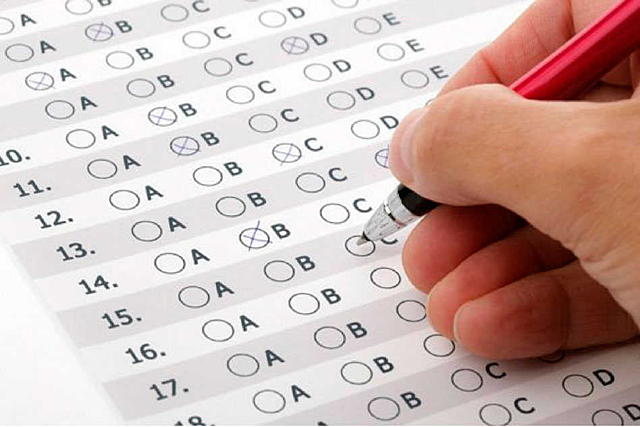 Examen de admisión a la universidad