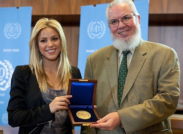 CEREMONY IN HONOR TO SHAKIRA BY THE O.N.U